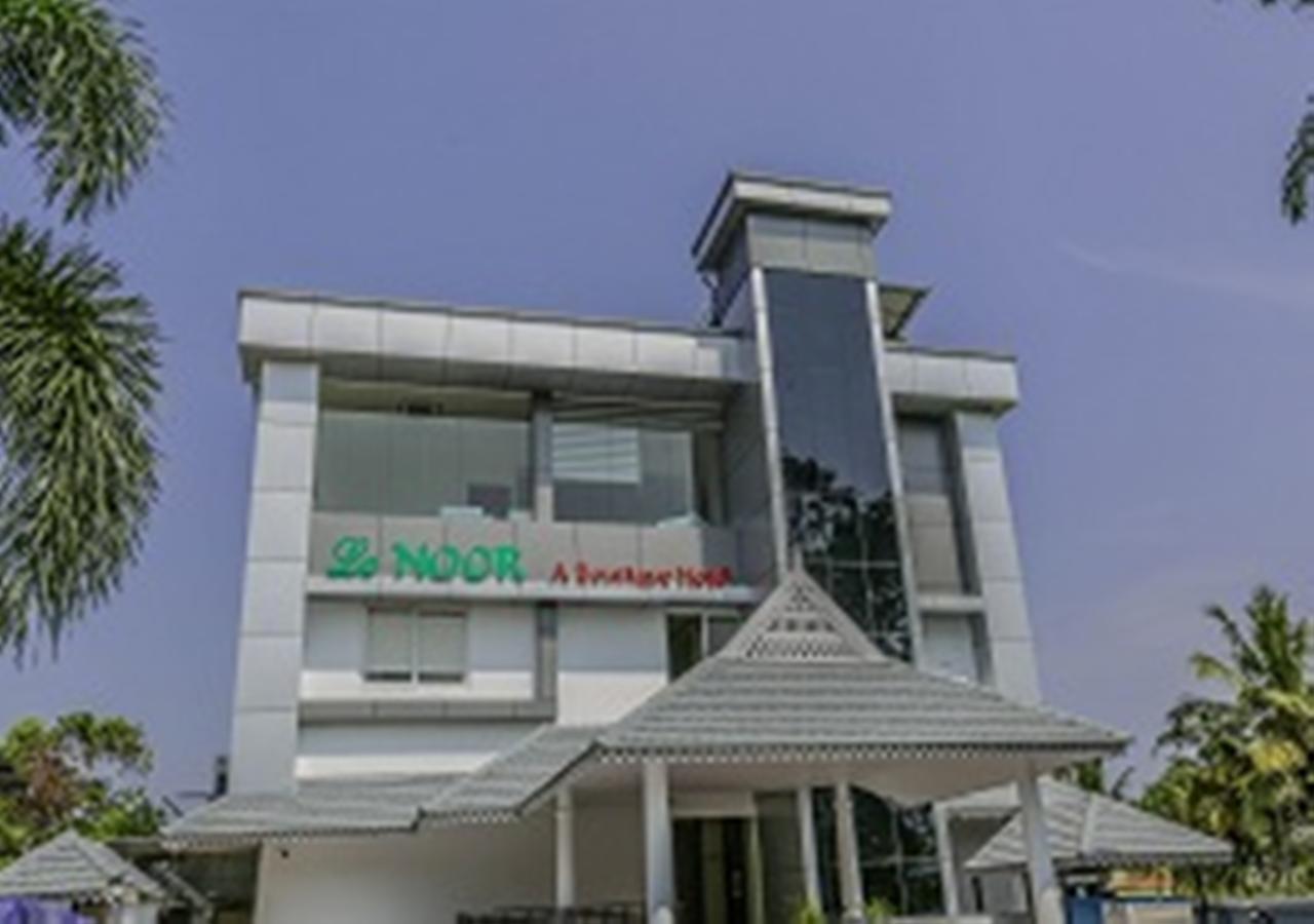Hotel Le Noor Kochi Esterno foto