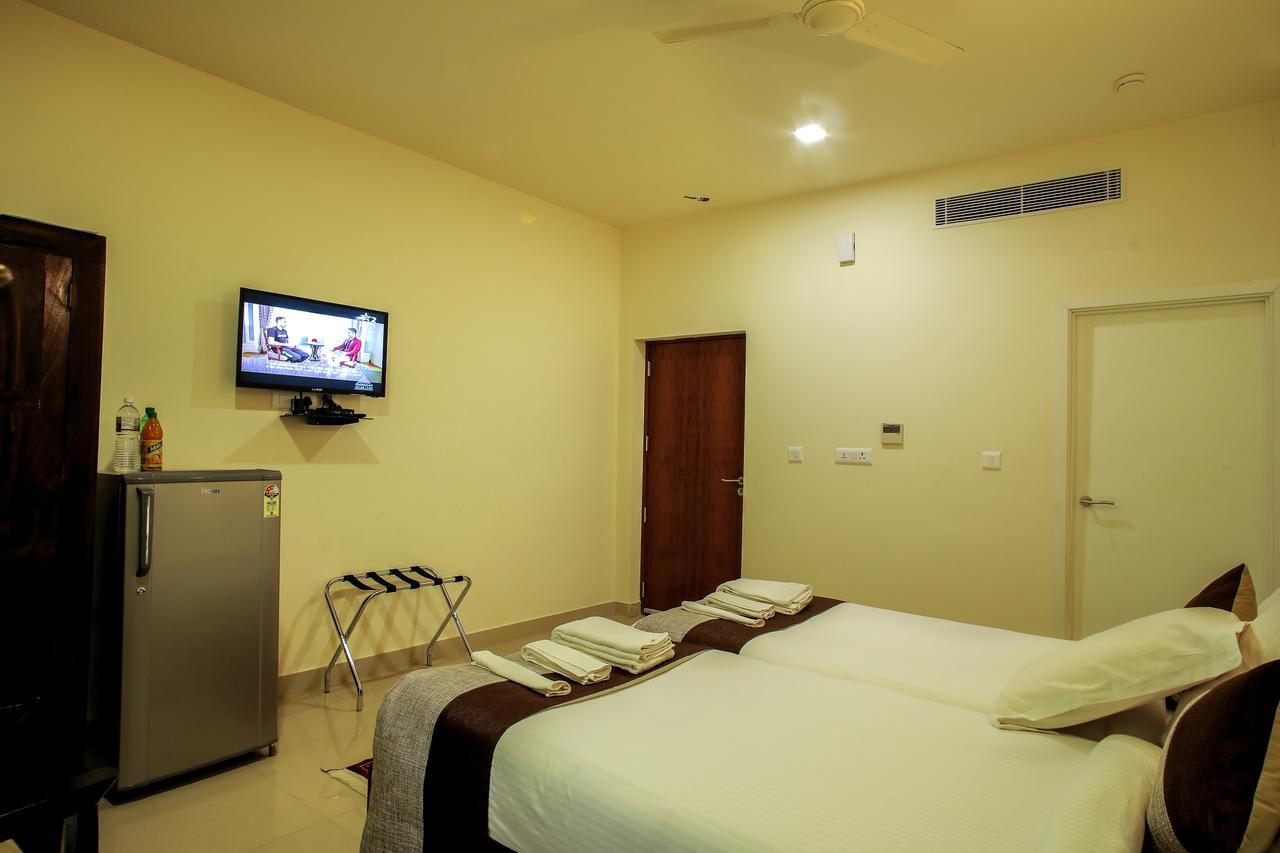 Hotel Le Noor Kochi Esterno foto