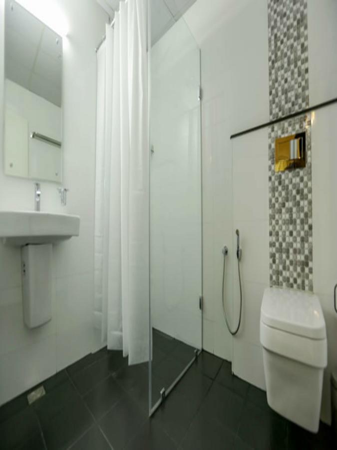 Hotel Le Noor Kochi Esterno foto