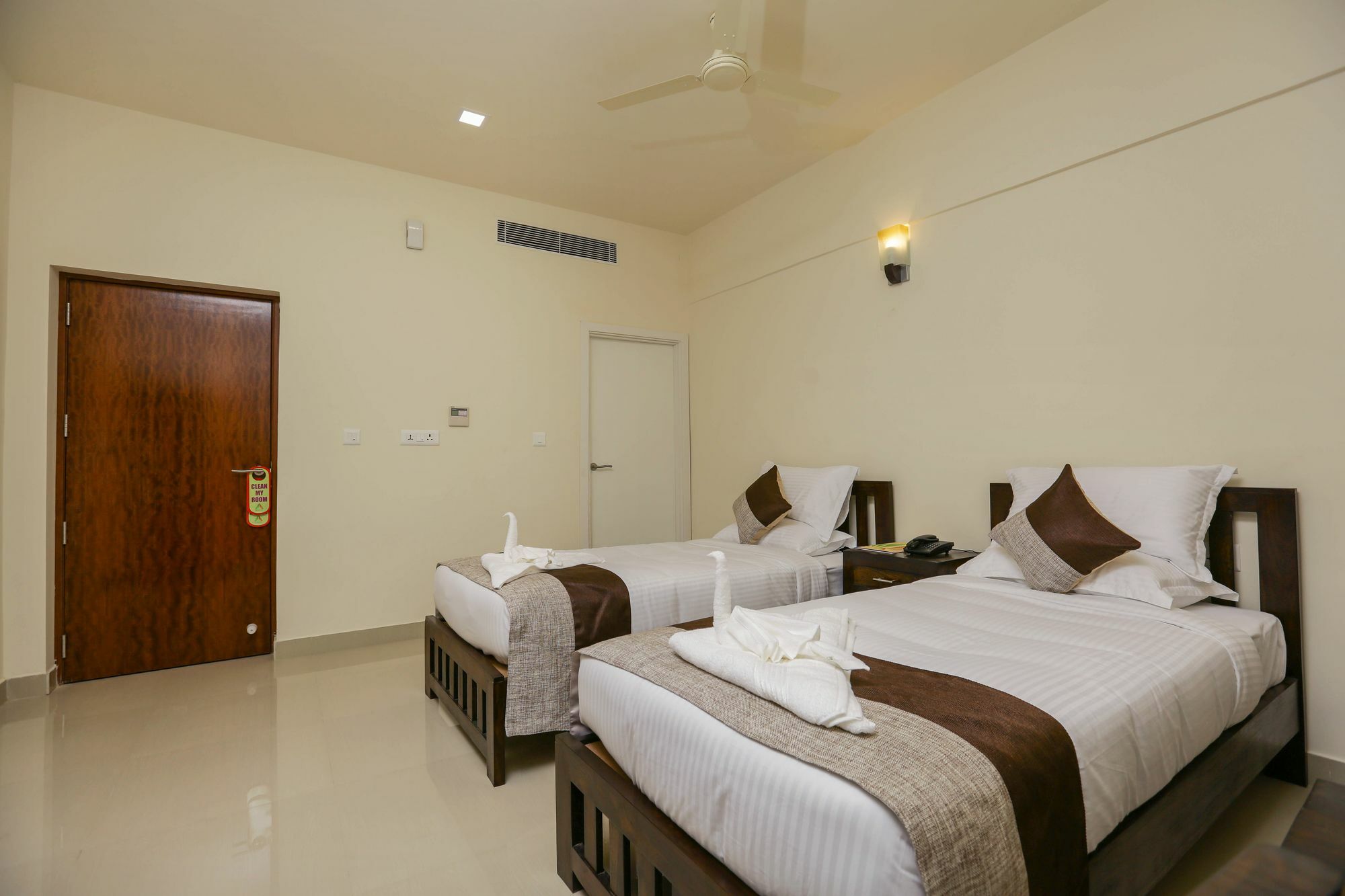 Hotel Le Noor Kochi Esterno foto
