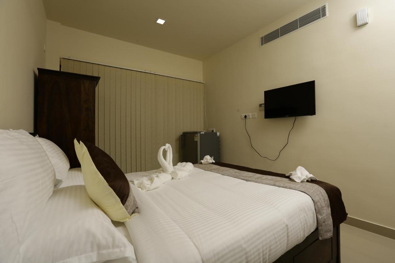 Hotel Le Noor Kochi Esterno foto